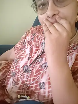 Call Honey online show from 05-09-26, 05:23