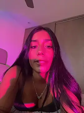Snapshot of SaryJonex chatting on 05-11-26, 03:18 SaryJonex online show from 05-11-26, 03:18