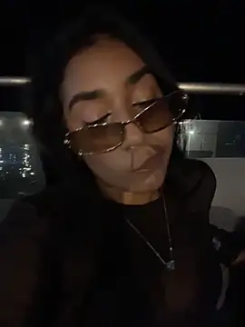 Snapshot of SaryJonex chatting on 05-15-26, 11:01 SaryJonex online show from 05-15-26, 11:01