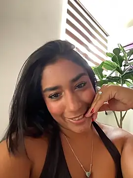 Snapshot of SaryJonex chatting on 05-21-26, 02:57 SaryJonex online show from 05-21-26, 02:57