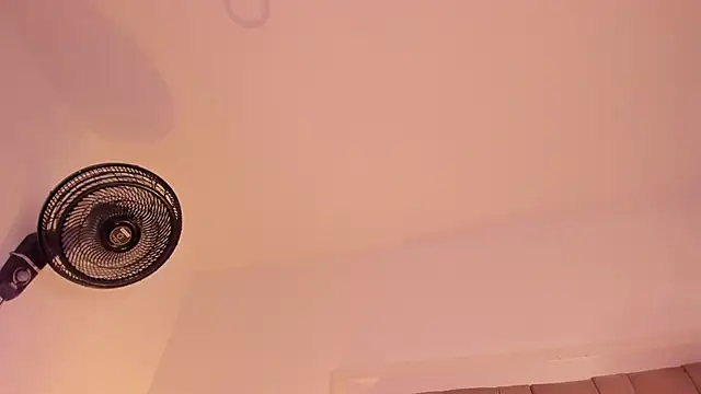 atenea lux online show from 04-23-26, 11:51