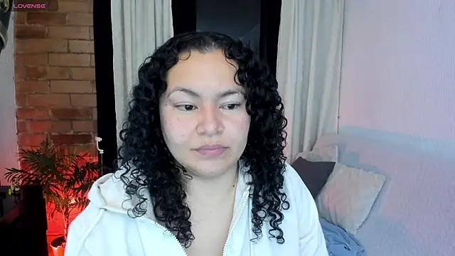 MissBronte online show from 06-18-26, 12:33