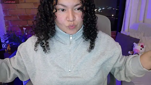 MissBronte online show from 06-25-26, 01:49