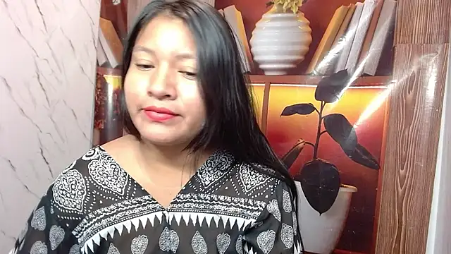 Snapshot of Sol_vannesa chatting on 05-17-26, 05:16 Sol vannesa online show from 05-17-26, 05:16