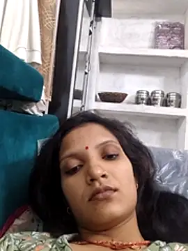 SS sanjna online show from 05-31-26, 03:47