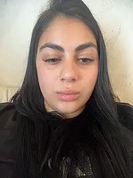 LilyLovell online show from 06-05-26, 12:00