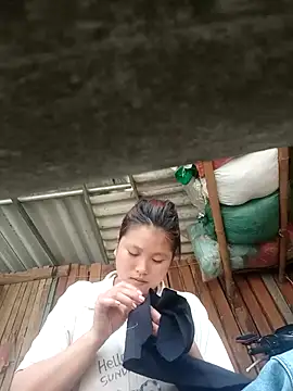 Snapshot of Baby-xinh chatting on 05-15-26, 12:50 Baby-xinh online show from 05-15-26, 12:50