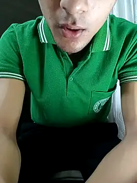 Snapshot of skinny_raj chatting on 05-24-26, 06:24 skinny raj online show from 05-24-26, 06:24