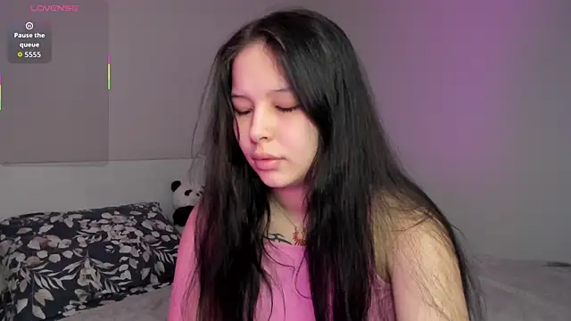 Snapshot of missinfull chatting on 05-22-26, 01:17 missinfull online show from 05-22-26, 01:17