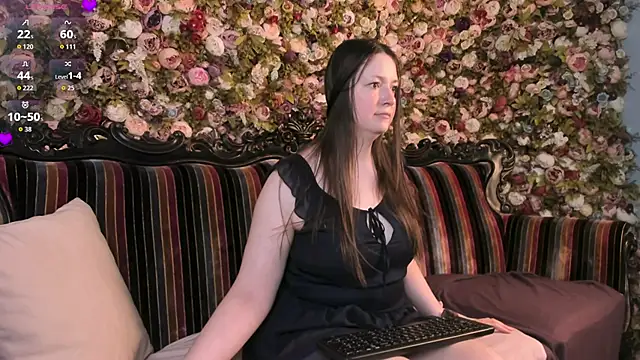 Snapshot of NellieBev chatting on 05-24-26, 06:35 NellieBev online show from 05-24-26, 06:35