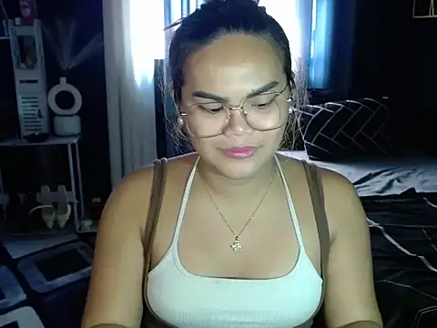 Snapshot of Kendallfoxx chatting on 05-09-26, 12:27 Kendallfoxx online show from 05-09-26, 12:27