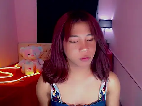 Snapshot of URsexyLylia chatting on 05-24-26, 09:53 URsexyLylia online show from 05-24-26, 09:53