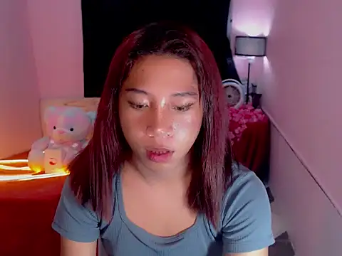 Snapshot of URsexyLylia chatting on 05-29-26, 10:08 URsexyLylia online show from 05-29-26, 10:08