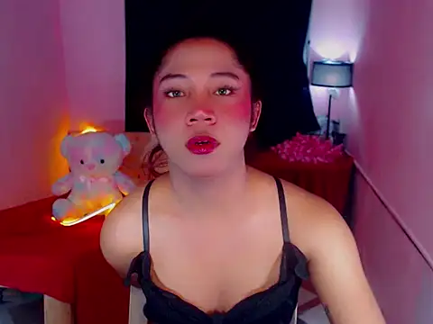 Snapshot of URsexyLylia chatting on 06-11-26, 04:49 URsexyLylia online show from 06-11-26, 04:49