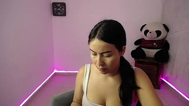 Snapshot of Shilot_ms chatting on 05-05-26, 02:14 Shilot ms online show from 05-05-26, 02:14