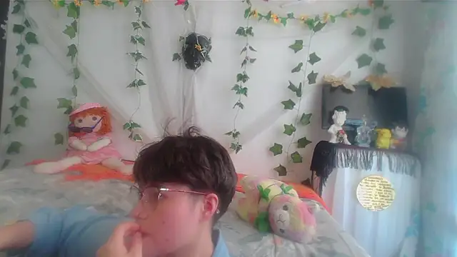 Meiling san online show from 04-24-26, 05:59