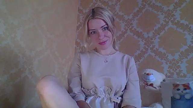 Softy Aura  online show from 07-24-26, 03:21
