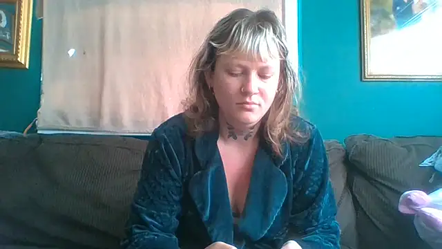 RosieSwitchBitch online show from 07-06-26, 02:25