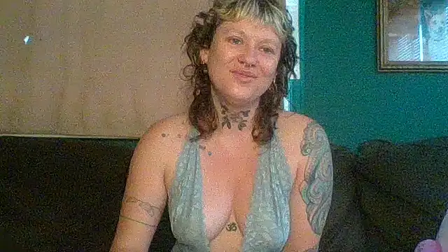RosieSwitchBitch online show from 07-10-26, 11:46