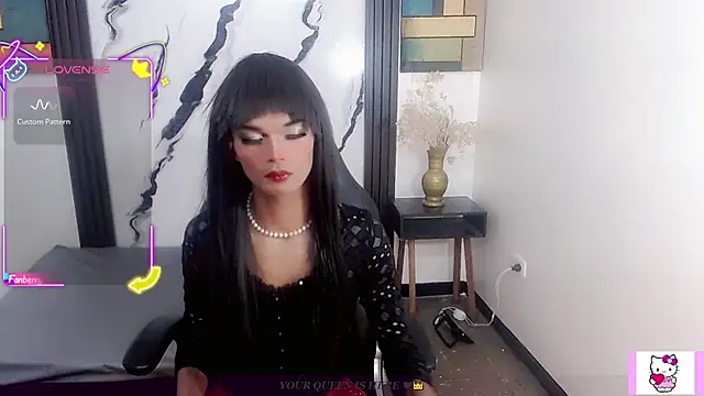 Snapshot of _emma_miller chatting on 07-10-26, 11:02 emma miller online show from 07-10-26, 11:02