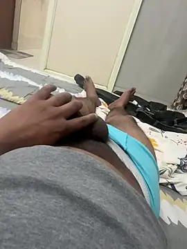 kmikem8 online show from 04-24-26, 10:45