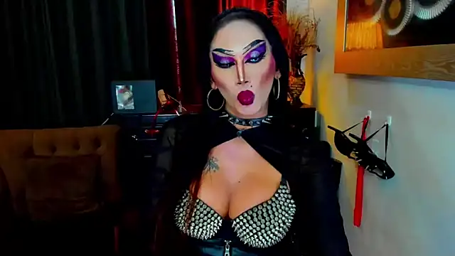Snapshot of lubottarah chatting on 05-05-26, 07:27 lubottarah online show from 05-05-26, 07:27