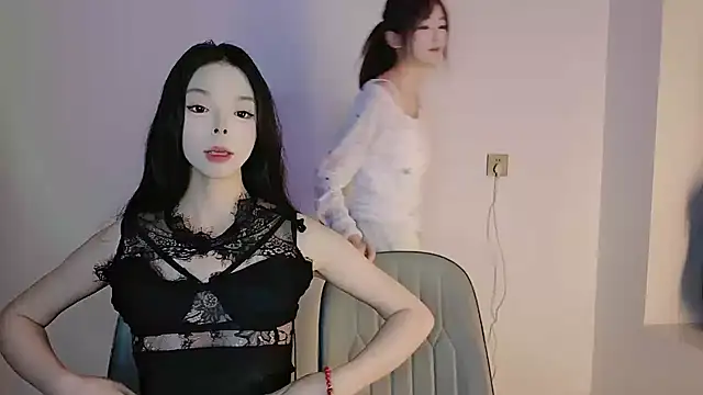Snapshot of Zhizhi-99 chatting on 05-31-26, 02:31 Zhizhi-99 online show from 05-31-26, 02:31