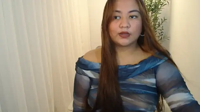 Snapshot of Czarinna chatting on 06-08-26, 09:48 Czarinna online show from 06-08-26, 09:48