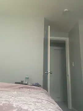 Snapshot of richierichelle chatting on 05-16-26, 01:43 richierichelle online show from 05-16-26, 01:43