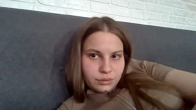 Snapshot of _Linsyy_ee_ chatting on 04-28-26, 02:27 Linsyy ee online show from 04-28-26, 02:27
