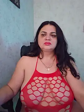 -CUTE-EVVIL- online show from 05-30-26, 07:55