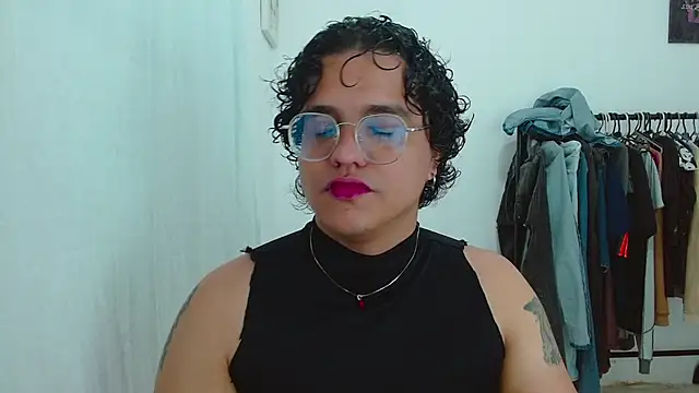 Diane exotic online show from 05-17-26, 01:25