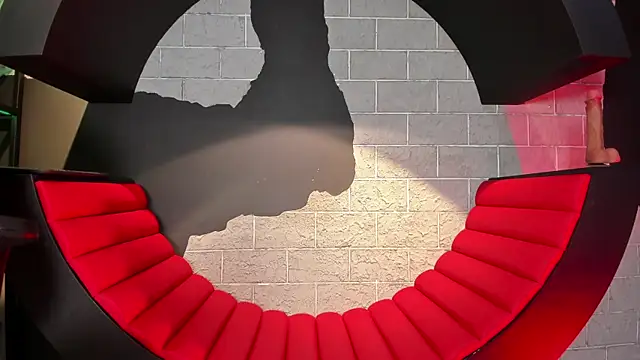 CrisGil online show from 04-27-26, 09:24