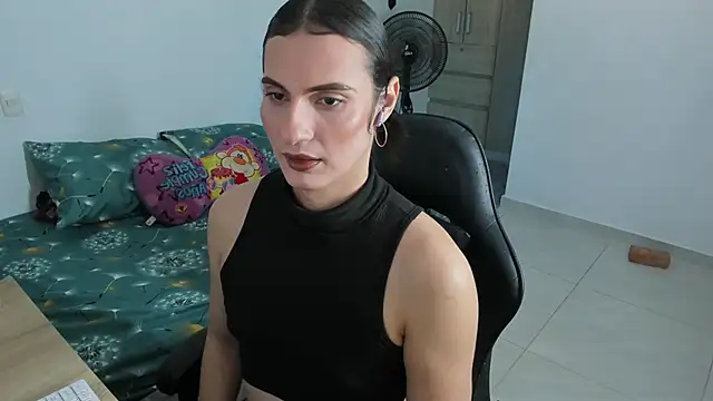  shantallskinny  online show from 06-13-26, 03:59