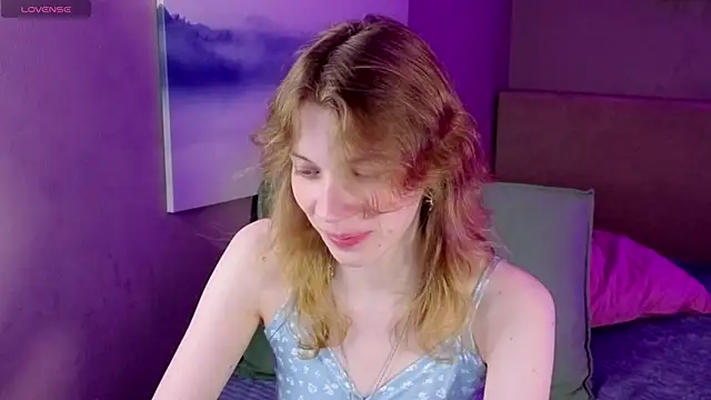 Emily Cartex online show from 06-15-26, 05:42