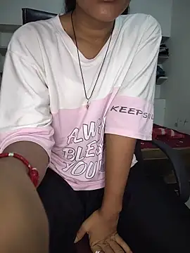 ESHA-LOVE online show from 06-06-26, 12:27