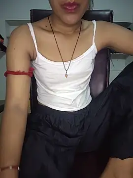 ESHA-LOVE online show from 06-10-26, 10:30