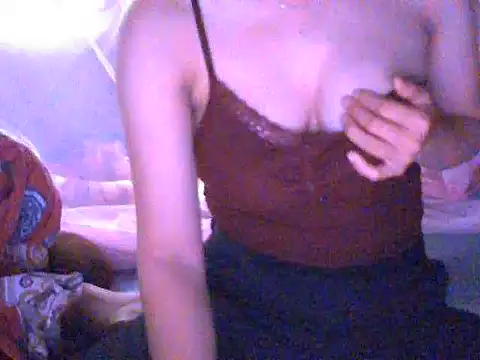 Snapshot of XuXu-xx chatting on 07-08-26, 07:24 XuXu-xx online show from 07-08-26, 07:24