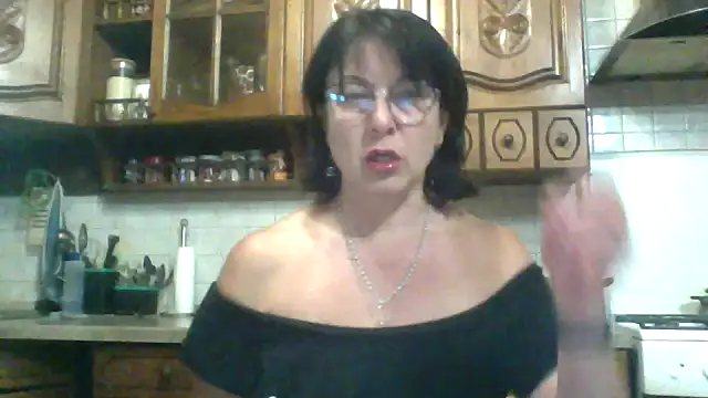 Snapshot of Fiona06 chatting on 05-20-26, 07:20 Fiona06 online show from 05-20-26, 07:20