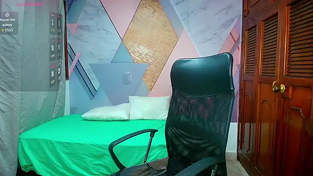 raylin escobar online show from 07-08-26, 08:46