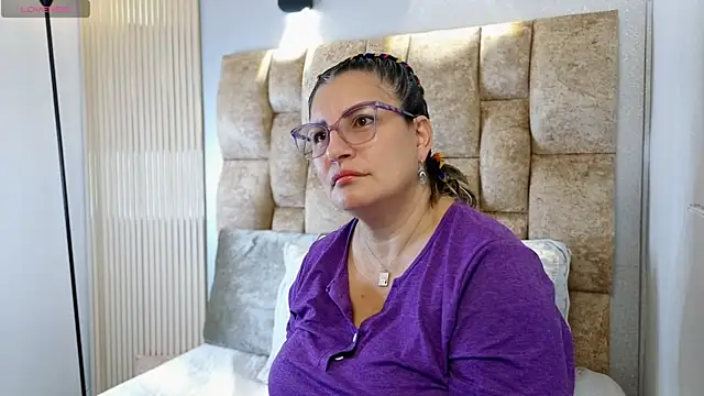 Snapshot of Carolina_crus_ chatting on 06-07-26, 11:03 Carolina crus online show from 06-07-26, 11:03