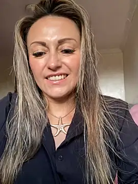 Snapshot of Angel_Nova_ chatting on 06-25-26, 07:18 Angel Nova online show from 06-25-26, 07:18
