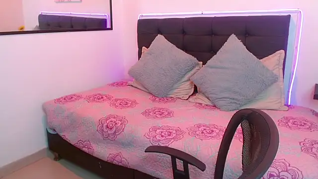 Snapshot of Meliissa_xxxx chatting on 05-31-26, 03:08 Meliissa xxxx online show from 05-31-26, 03:08