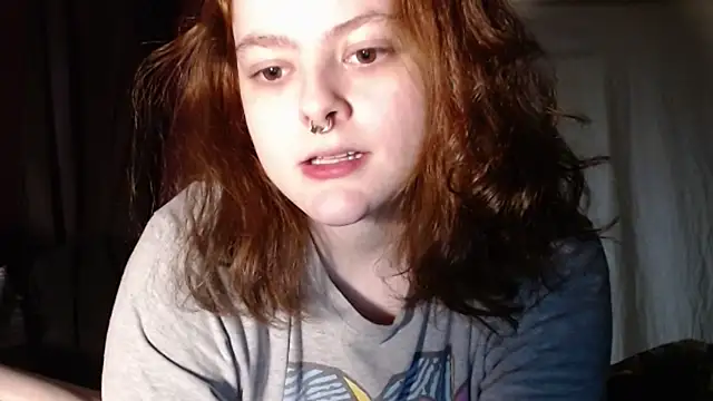 Snapshot of lolarae_xx chatting on 05-20-26, 05:41 lolarae xx online show from 05-20-26, 05:41