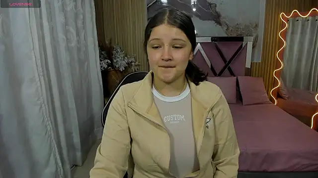 Snapshot of Krysstal_tay1 chatting on 07-20-26, 11:23 Krysstal tay1 online show from 07-20-26, 11:23
