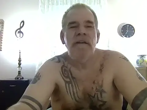 Snapshot of Caesar_Baxter chatting on 04-28-26, 10:59 Caesar Baxter online show from 04-28-26, 10:59