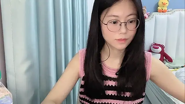 Snapshot of Luna-666 chatting on 04-28-26, 10:53 Luna-666 online show from 04-28-26, 10:53