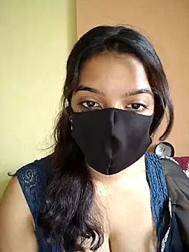 Snapshot of vanika2000 chatting on 05-19-26, 05:47 vanika2000 online show from 05-19-26, 05:47