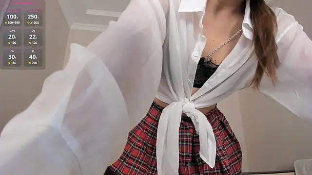 Snapshot of Yun_le chatting on 05-11-26, 04:15 Yun le online show from 05-11-26, 04:15