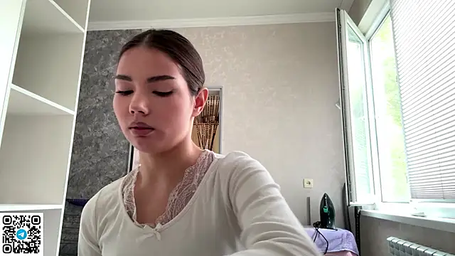 MarylnMonnier online show from 05-08-26, 06:19